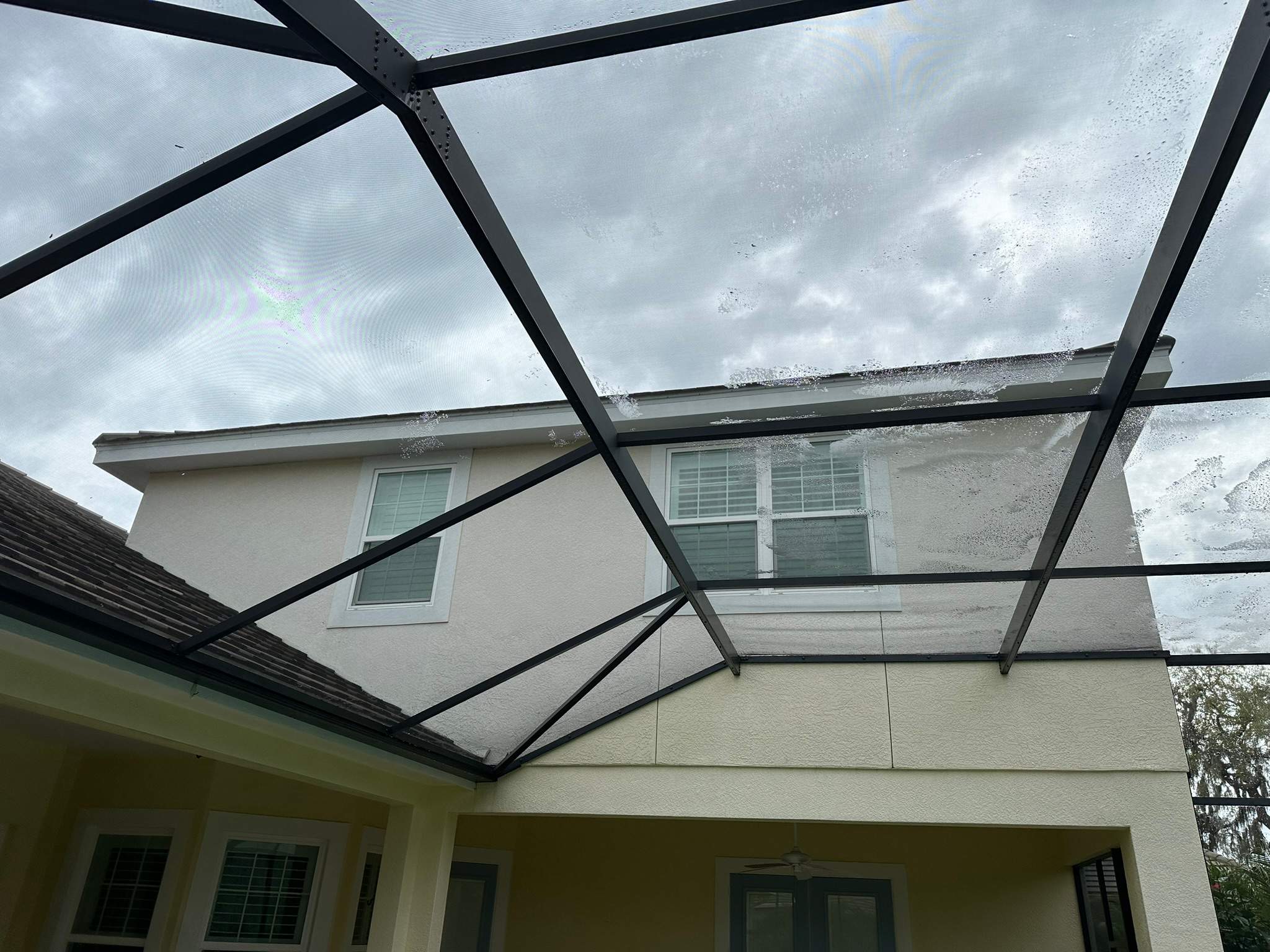 House Wash & Pool Screen Enclosure Cleaning in Winding River Community, Bradenton, FL | Sunshine AquaWash by Sunshine AquaWash