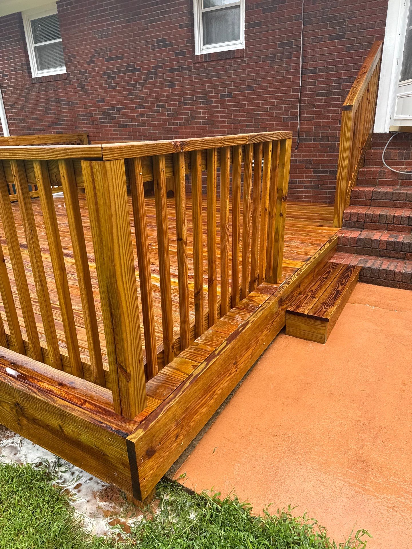 Wood Deck using Wood Sealant by DuraSeal