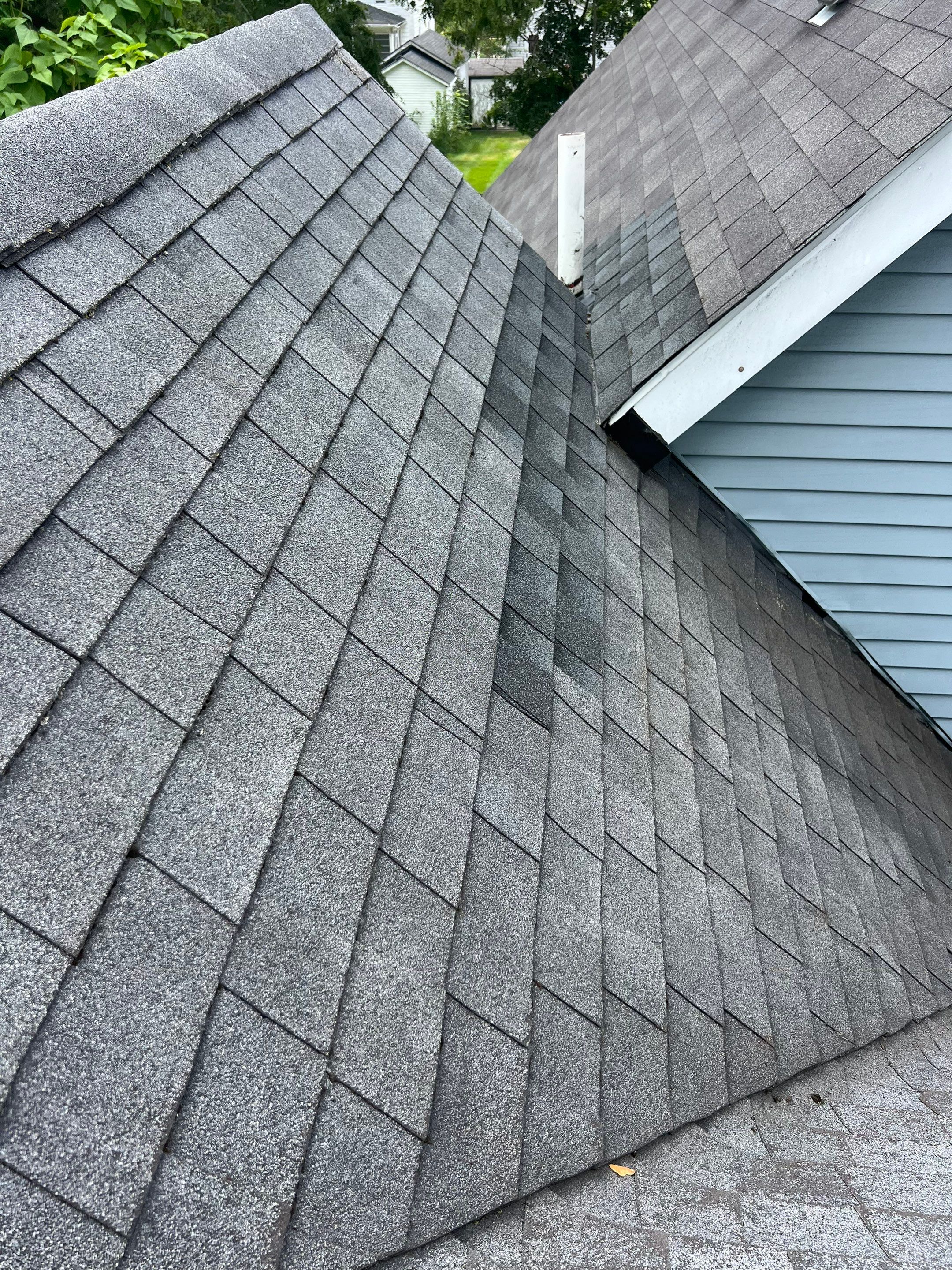 Roof Repair in Pontiac by EverNew Roofing 