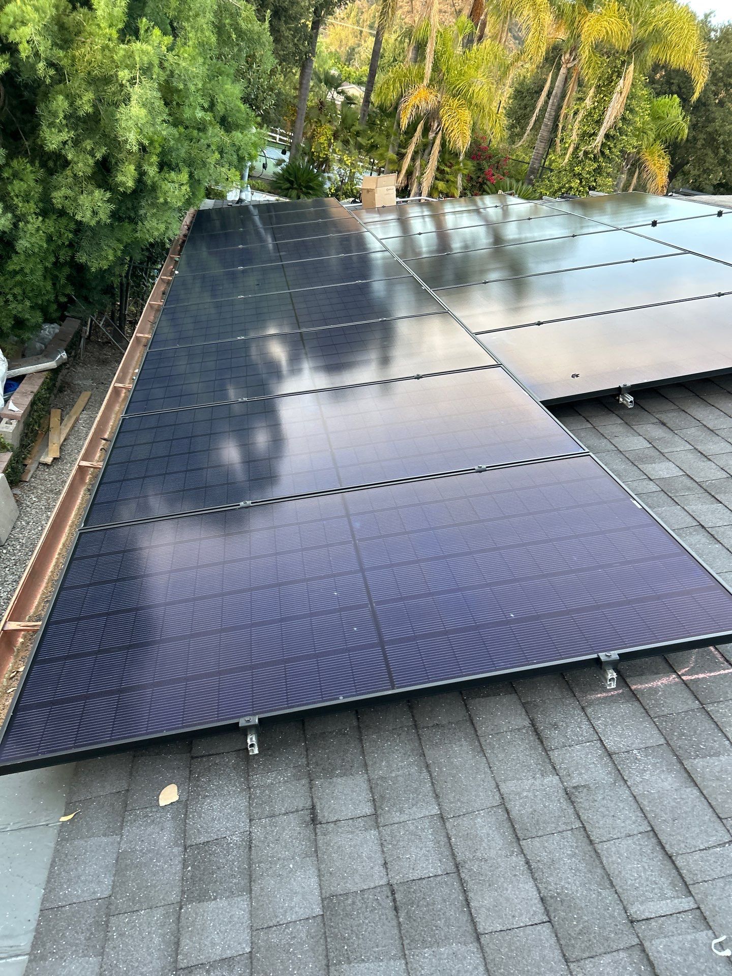 Project in La Cañada Flintridge by Solar Discovery