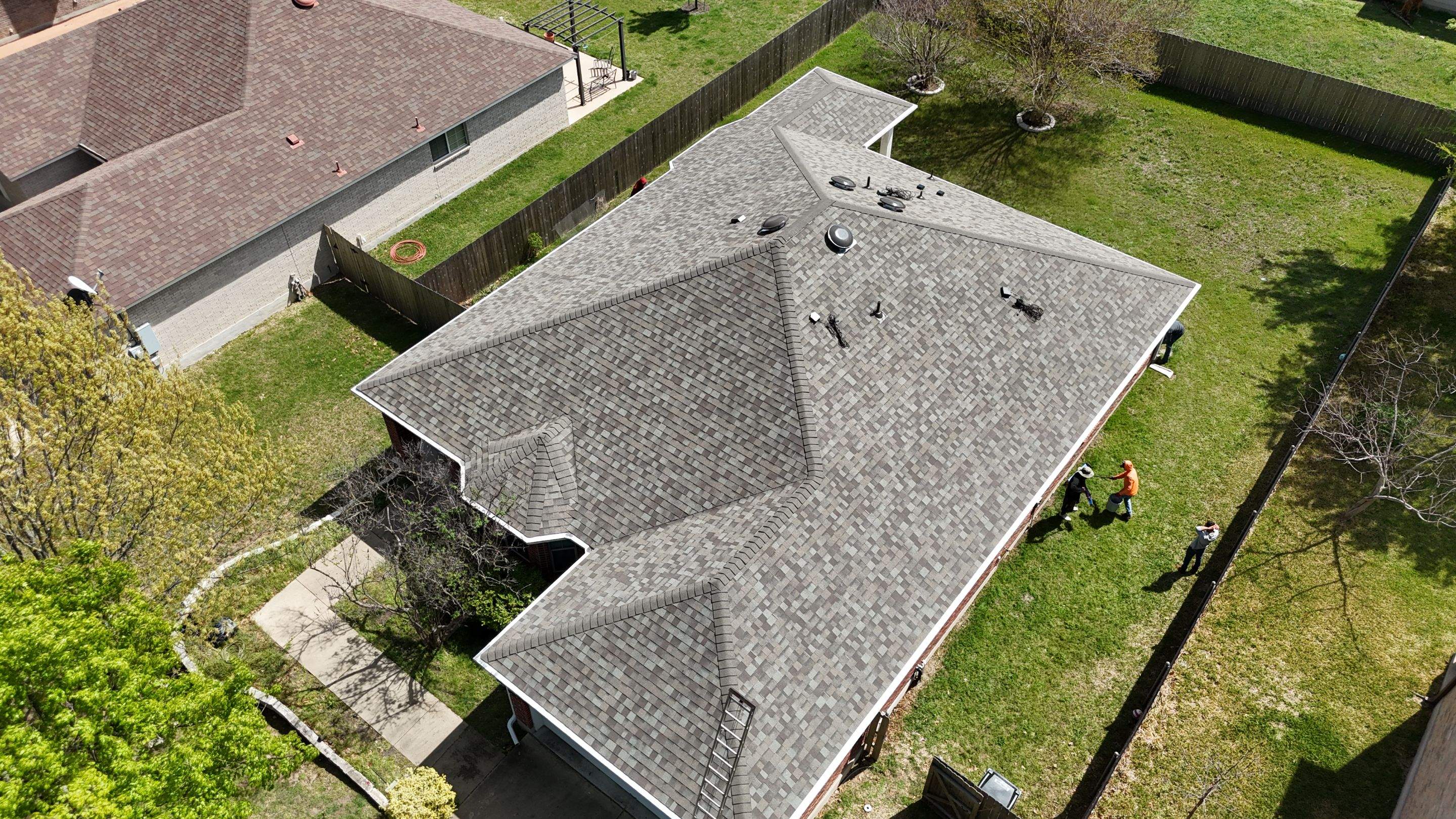 Driftwood - Owens Corning TruDefinition Duration by RoofsOnly.com