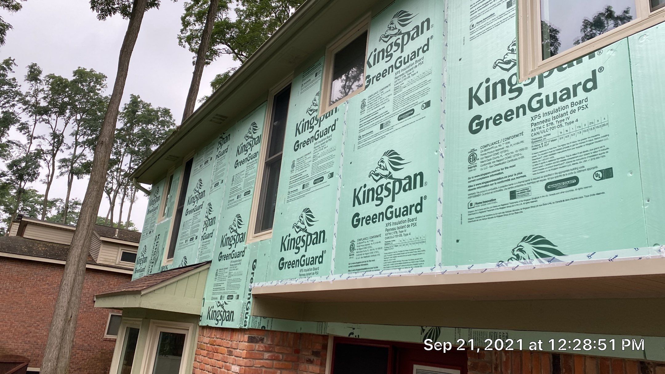 Siding Replacement using CertainTeed Restoration Classic D5 by 180 Contractors