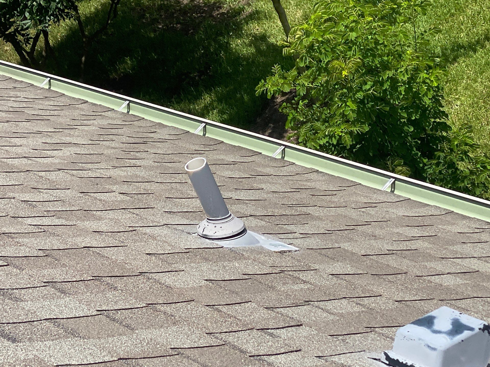 Hail Damage using Owen's Corning Duration (Lifetime) Shingles by Roof Repair Company