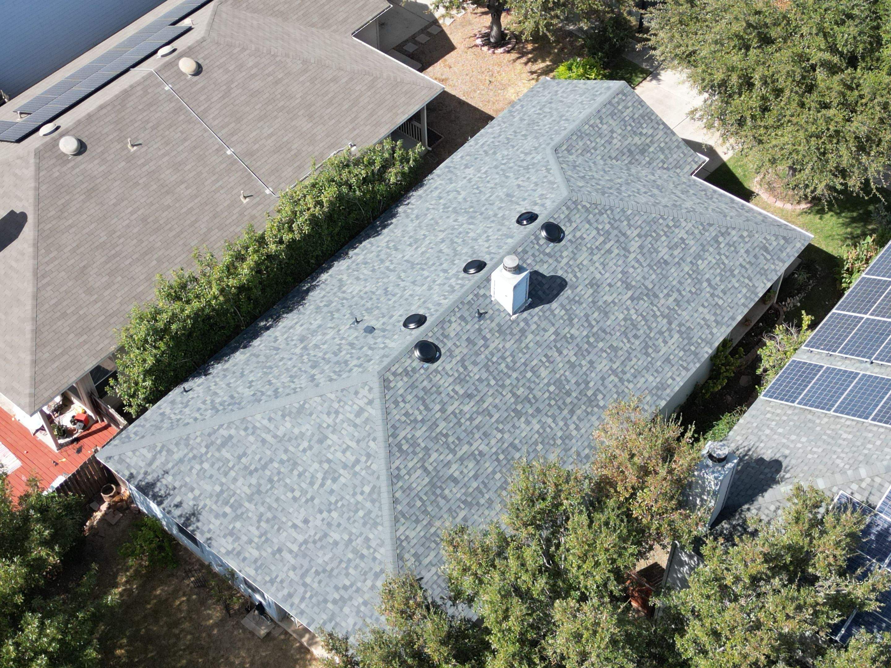 Estate Gray - Owens Corning TruDefinition Duration by RoofsOnly.com