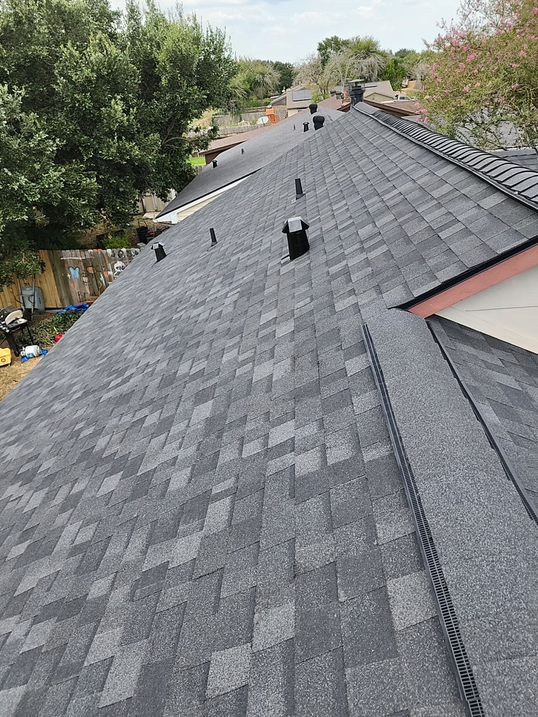 Residential Roofing Installation using Owen's Corning Duration (Lifetime) Shingles by Roof Repair Company