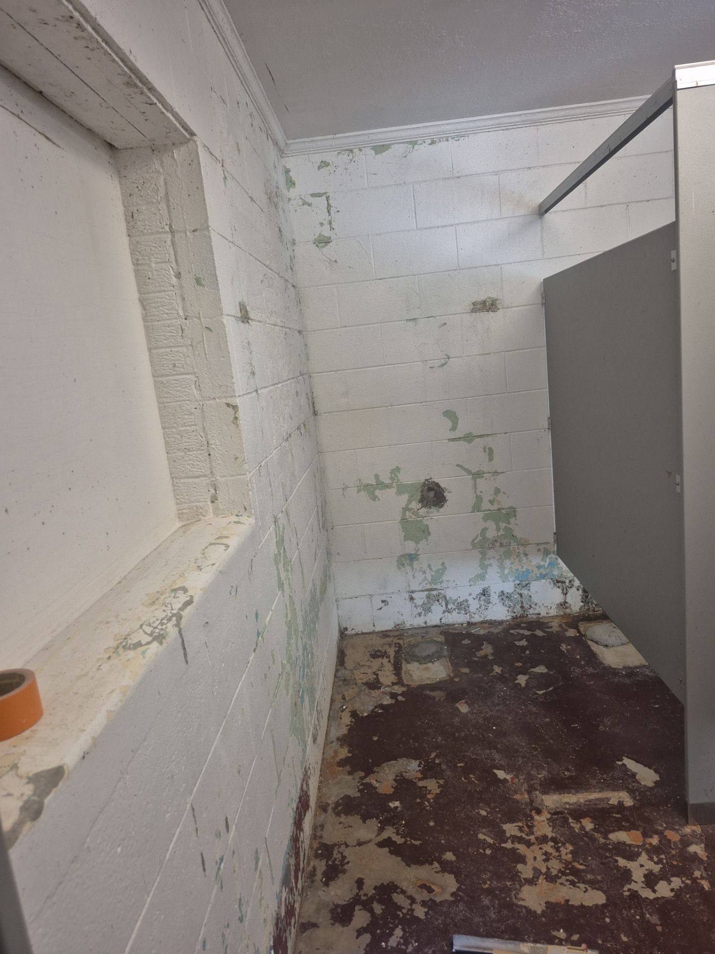 Bathroom Repaint & Epoxy Floor coating by Gordon Painting