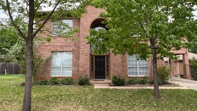 Residential Asphalt Shingle Roof Replacement and Flashing Upgrade in Austin
