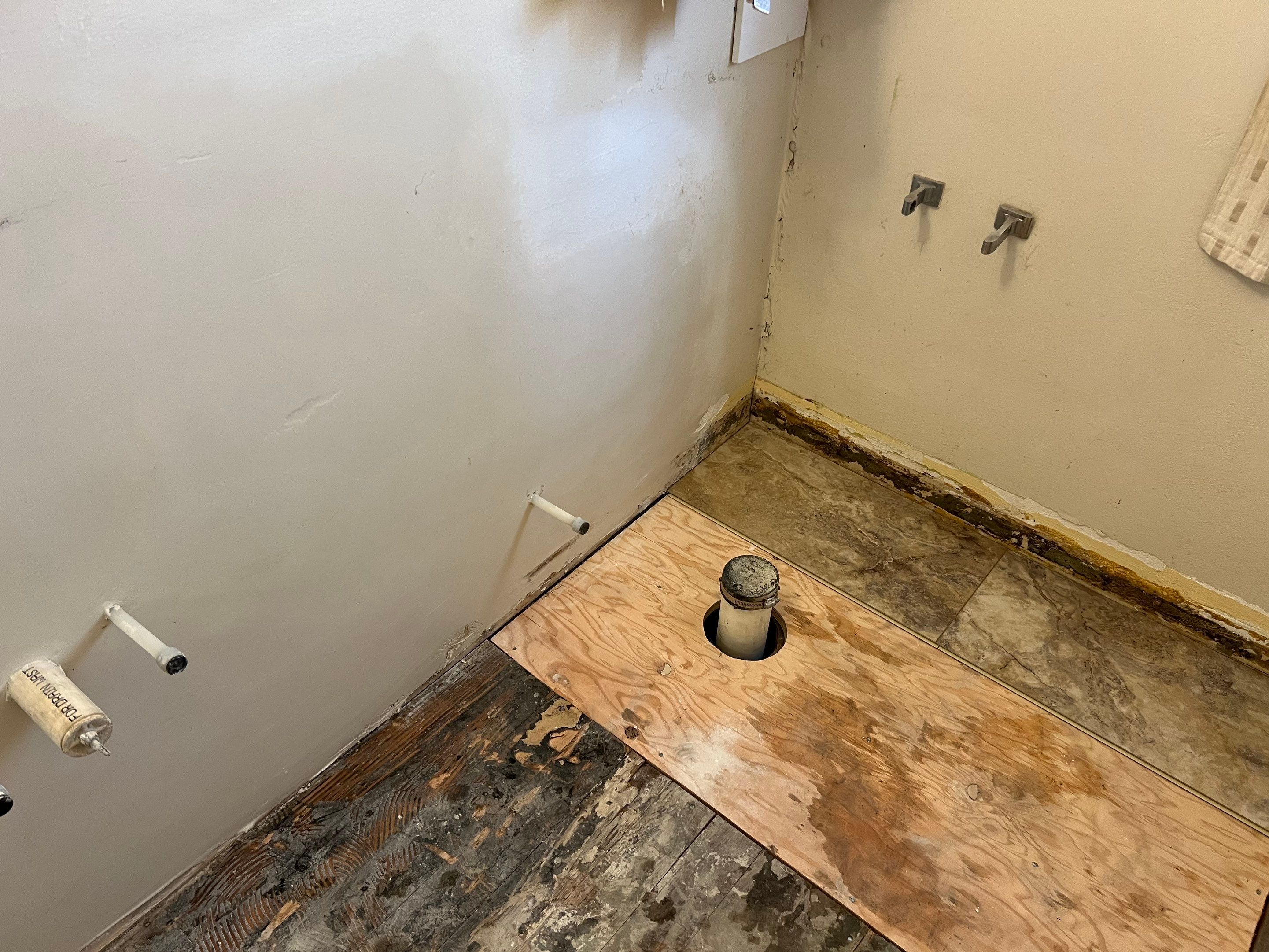 Bathroom Renovation by Handyman State LLC