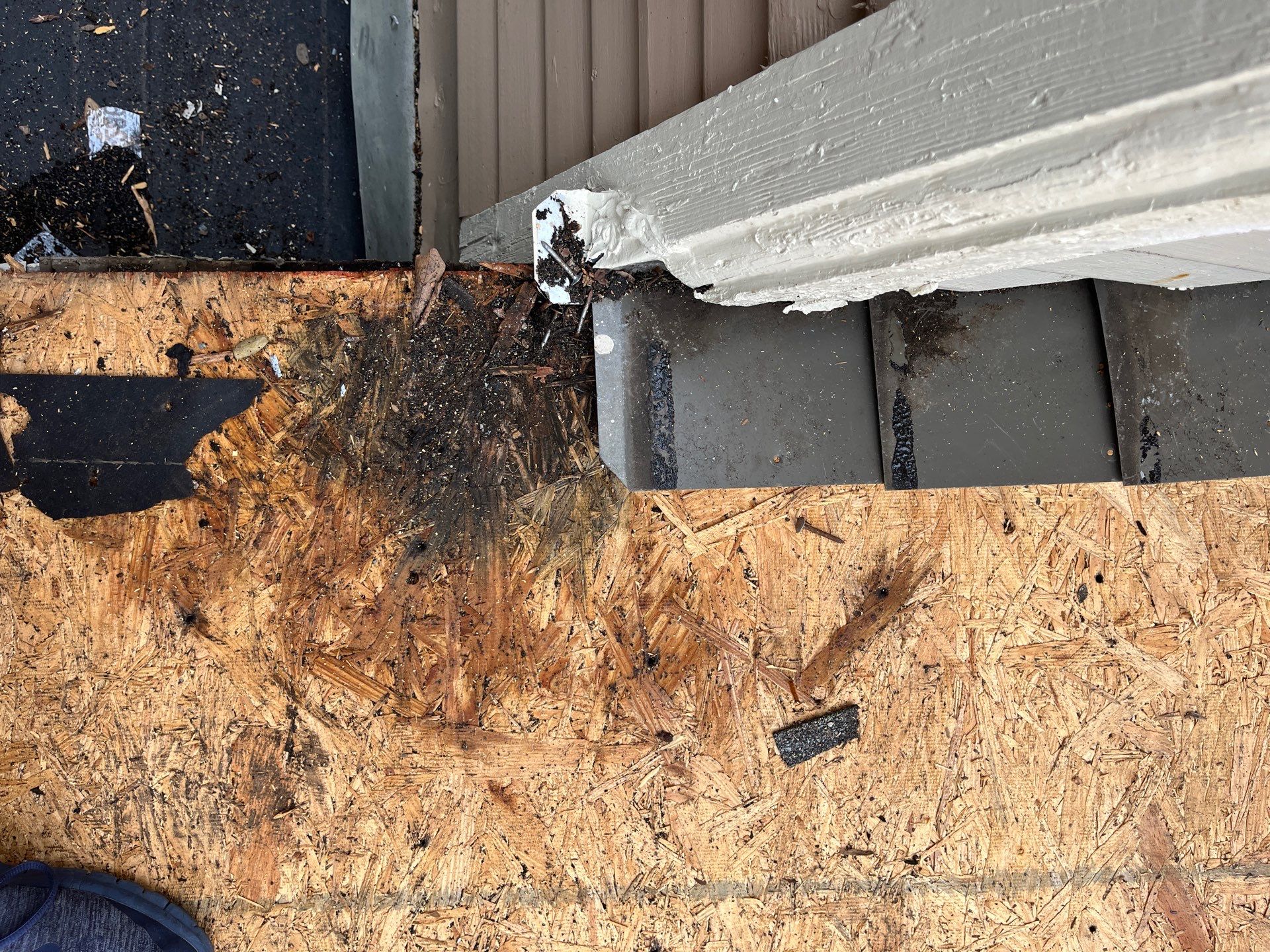 Residential Roofing Installation using GAF Timberline HDZ (Shakewood) by WABO Roofing Systems 