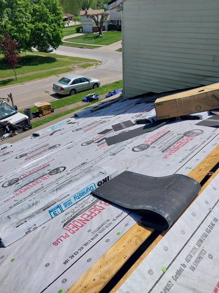 Siding Installation using Exterior Portfolio Vinyl Siding by SOS Home Ohio 