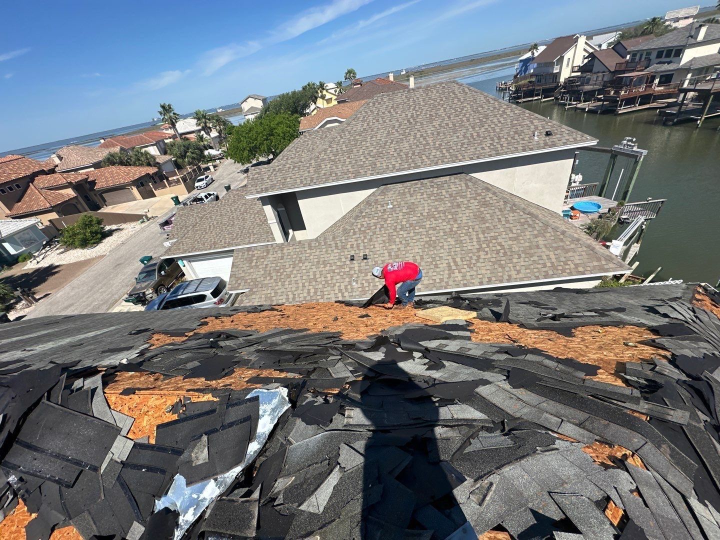 Residential Roofing Installation using Owen's Corning Duration (Lifetime) Shingles by Roof Repair Company