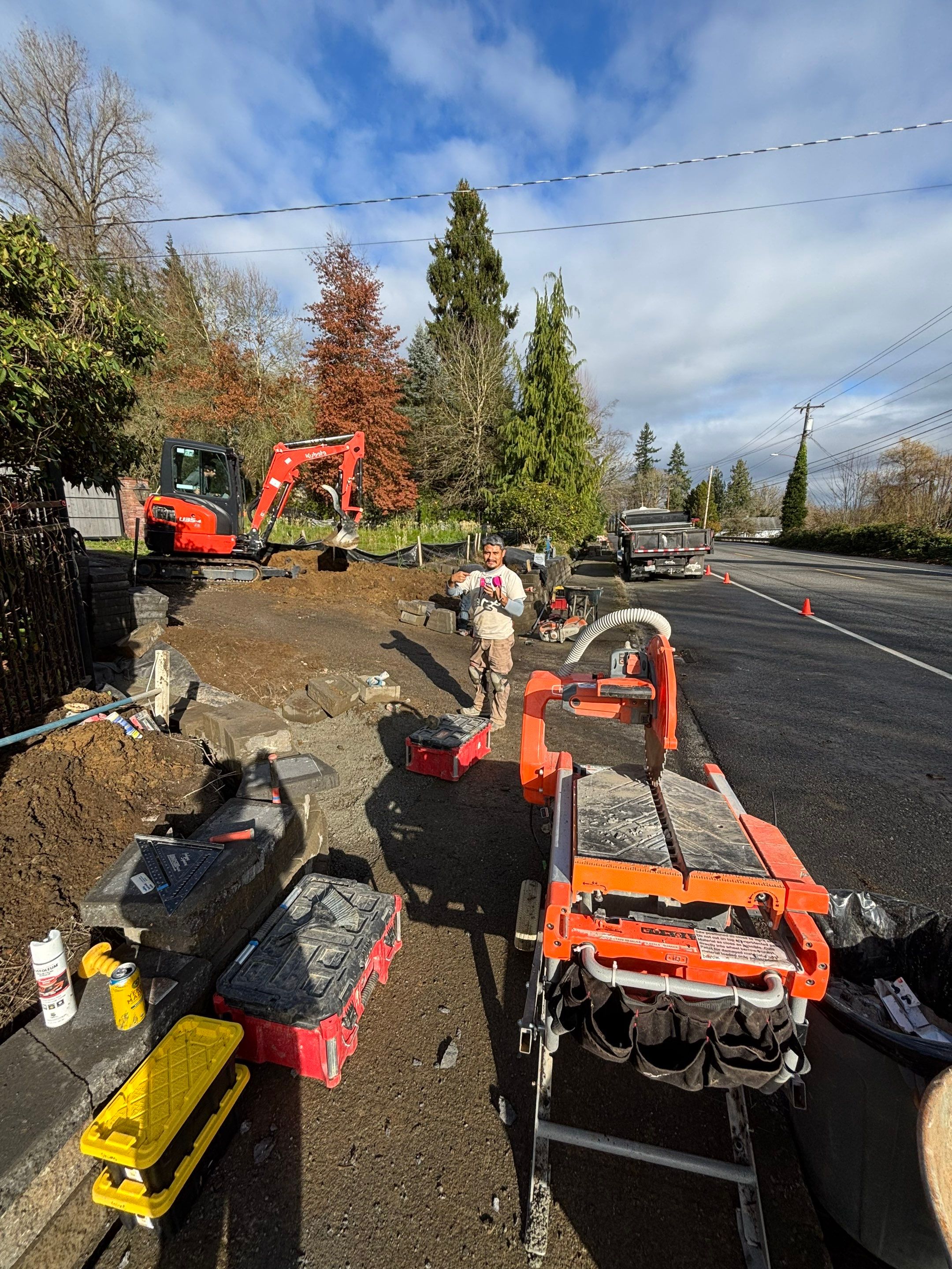 Maple Ave Renovation by Pacific Pine Landscape