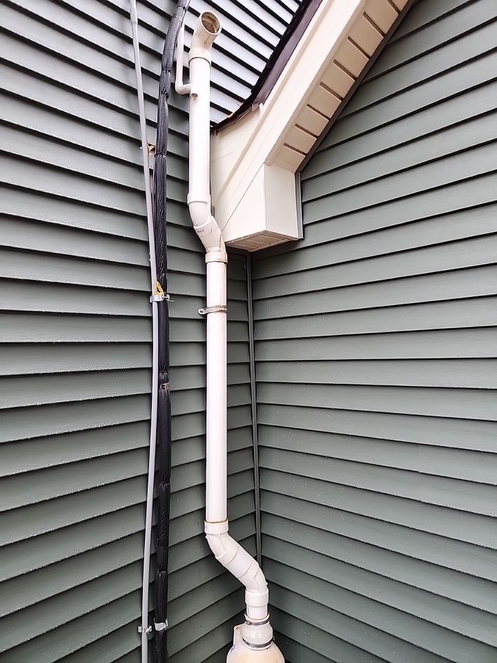 Siding Installation using Spruce Exterior Portfolio Vinyl Siding by EEC Windows, Siding & Roofing