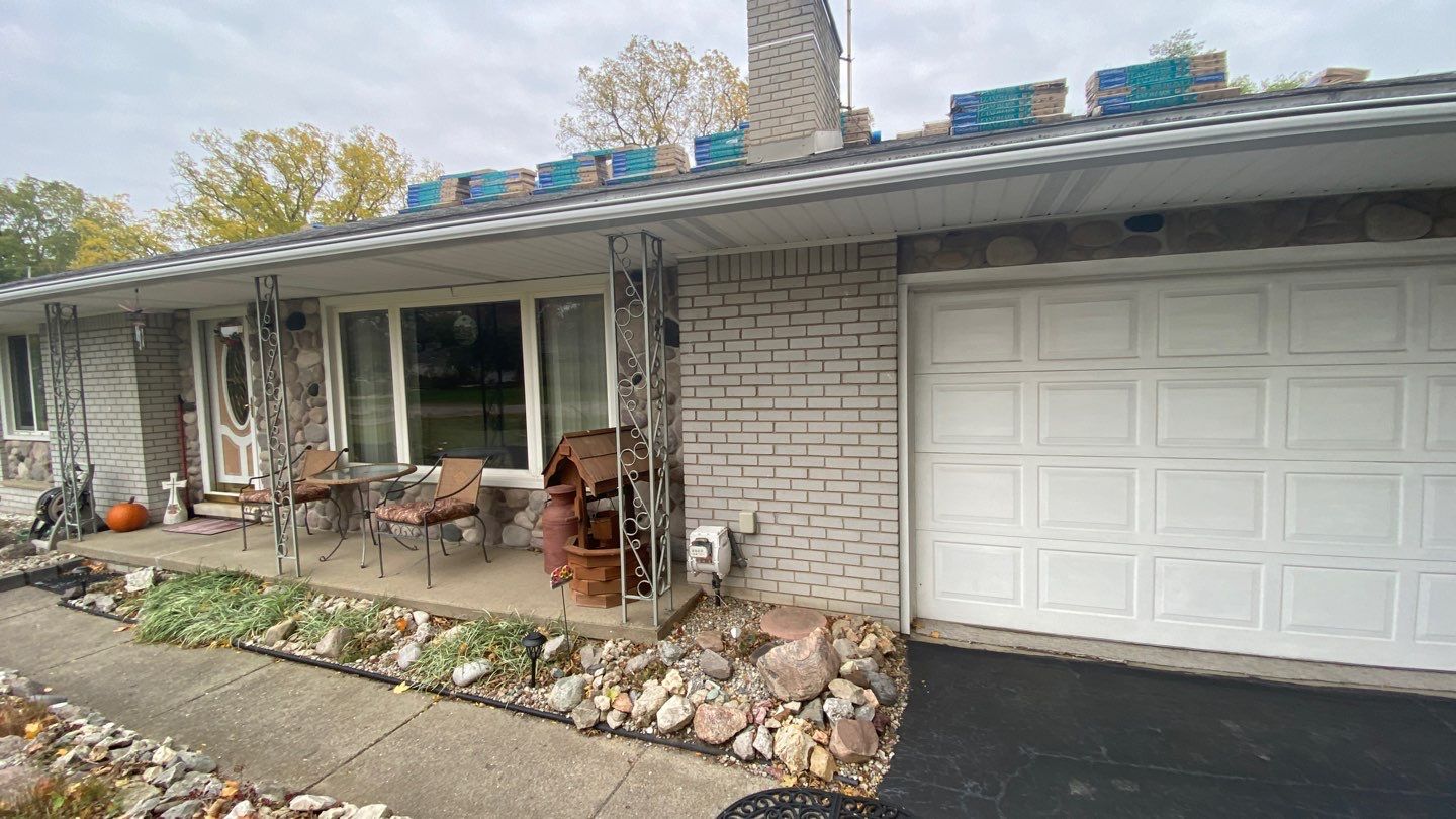 Roof Replacement using CertainTeed Landmark by 180 Contractors