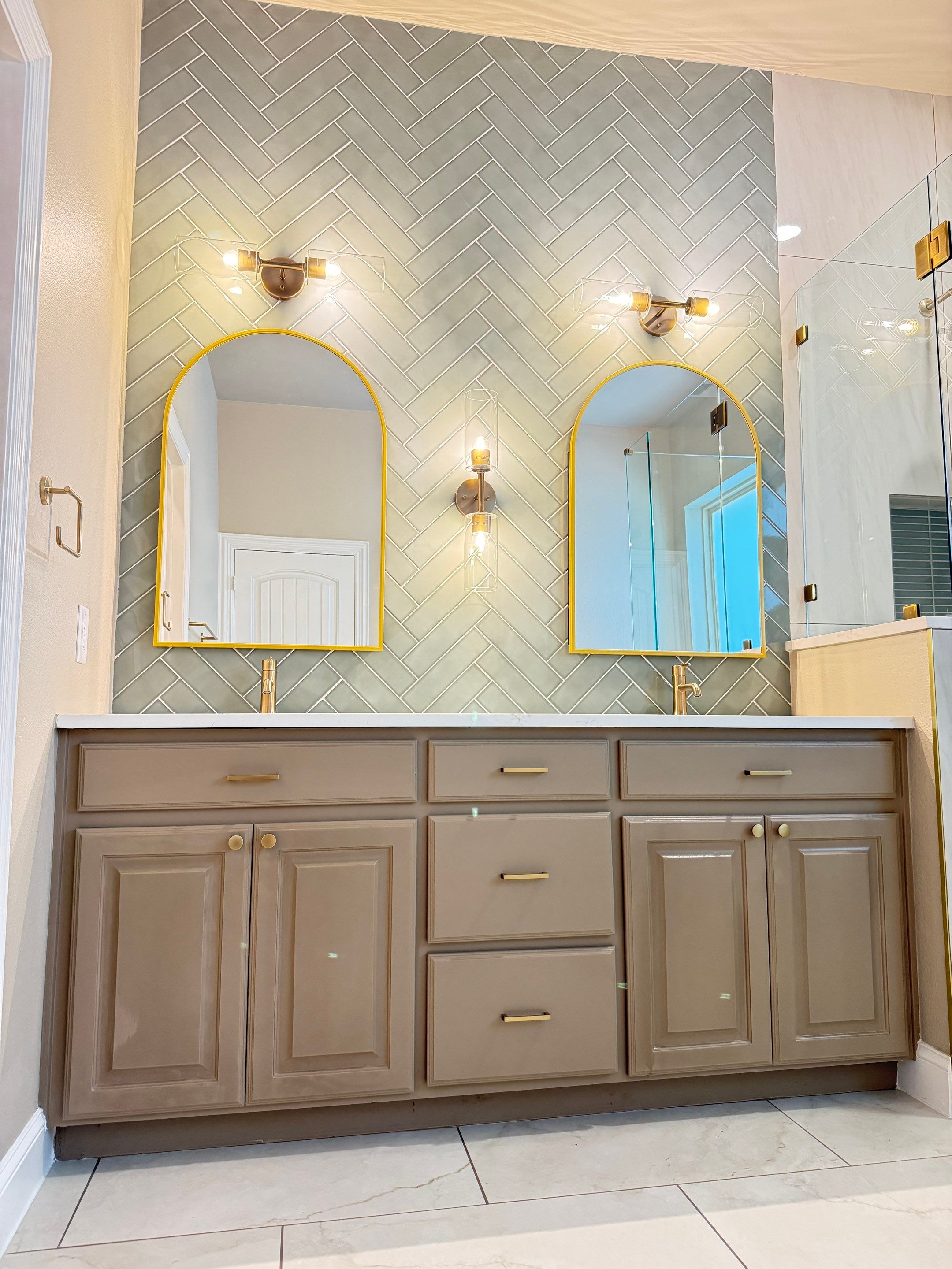 Kitchen & Primary Bath Remodel- McKinney, TX by C3 Custom Builds