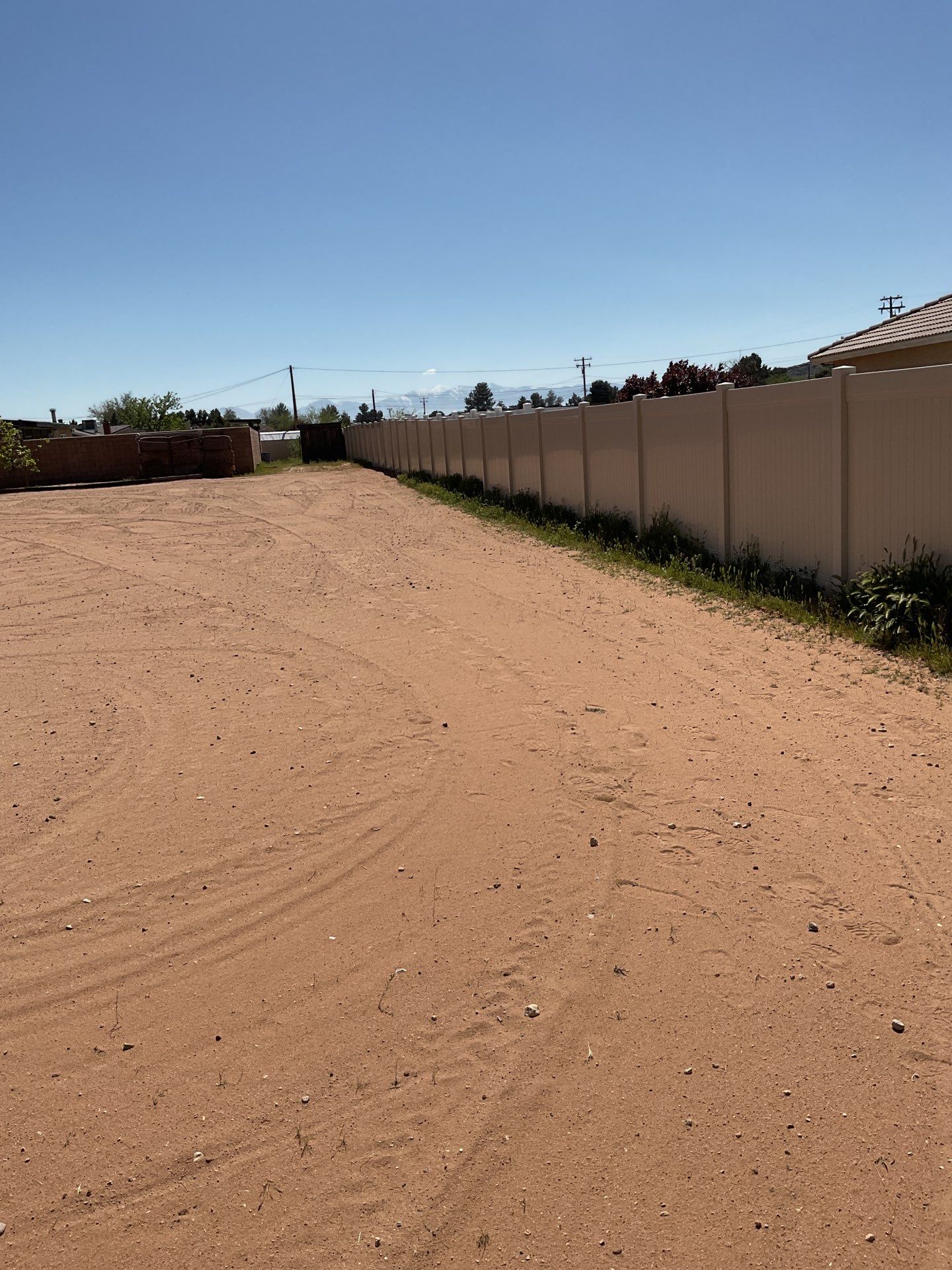 Fence Installation using Vinyl by Fence Guys Inc.