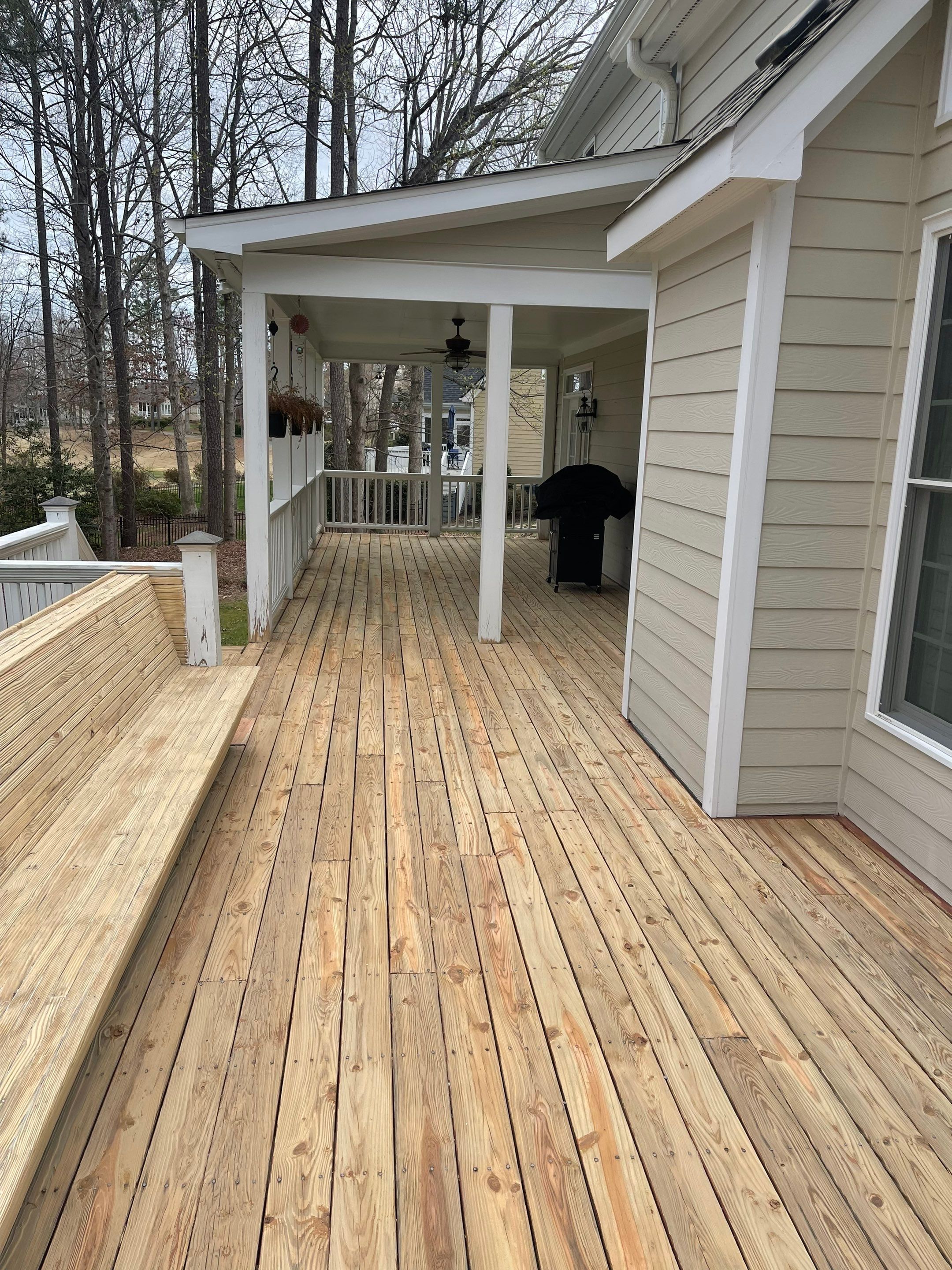 Stripped Coating using Wood Sealant by DuraSeal