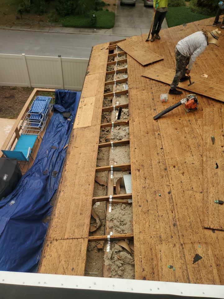 Project in Seminole 33776 by Mitchell Roofing Company LLC 