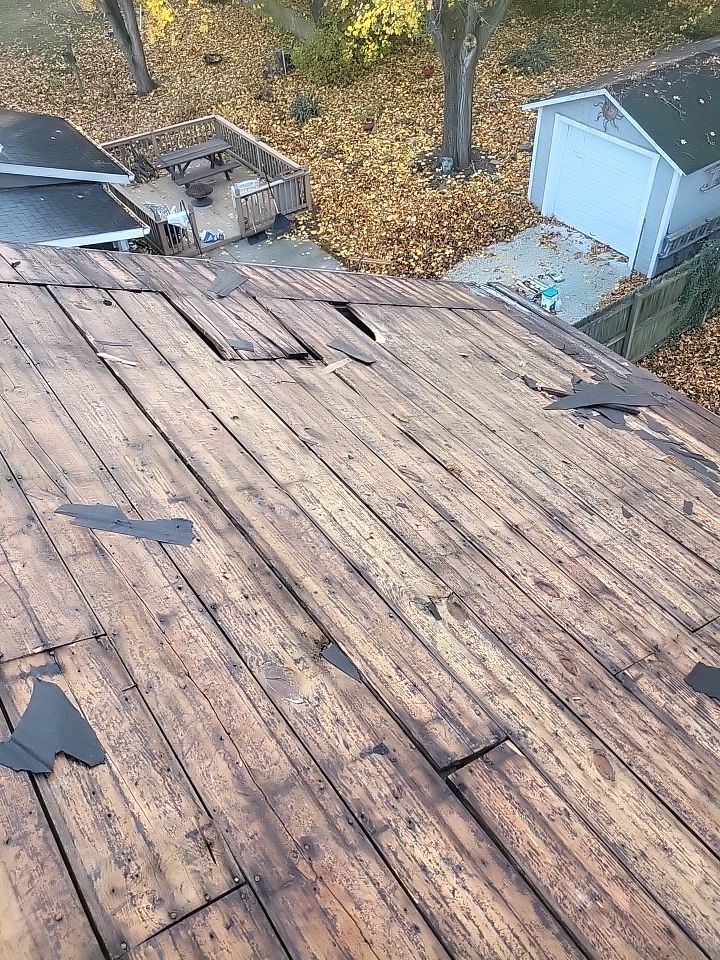 ATLAS PINNACLE COLOR: SCOTCHGARD COASTAL GRANITE DRIP EDGE: WHITE by Eagle Eye Roofing