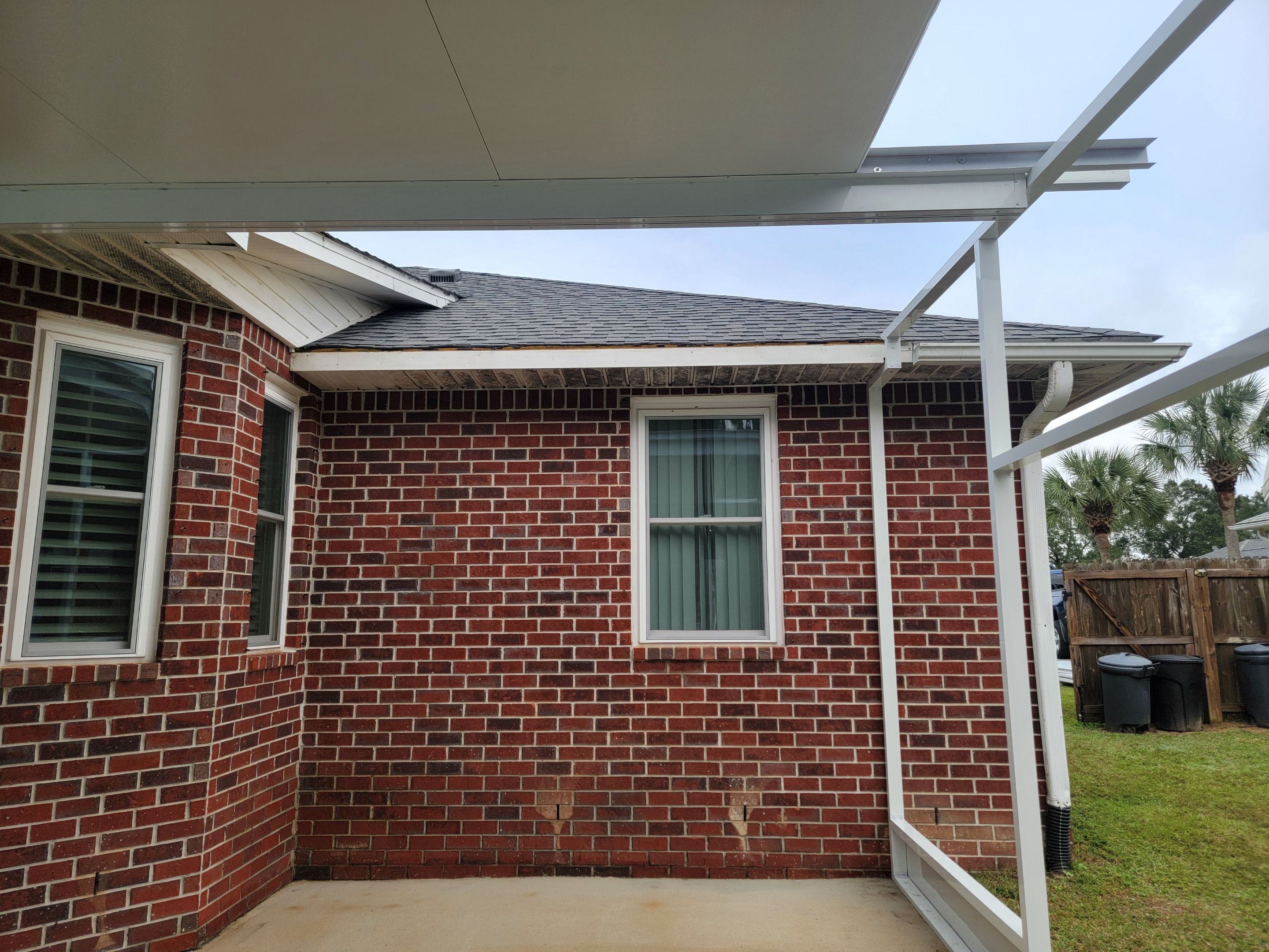 Pensacola Screen Room Using Titan's Colorbeam by Titan Sunrooms