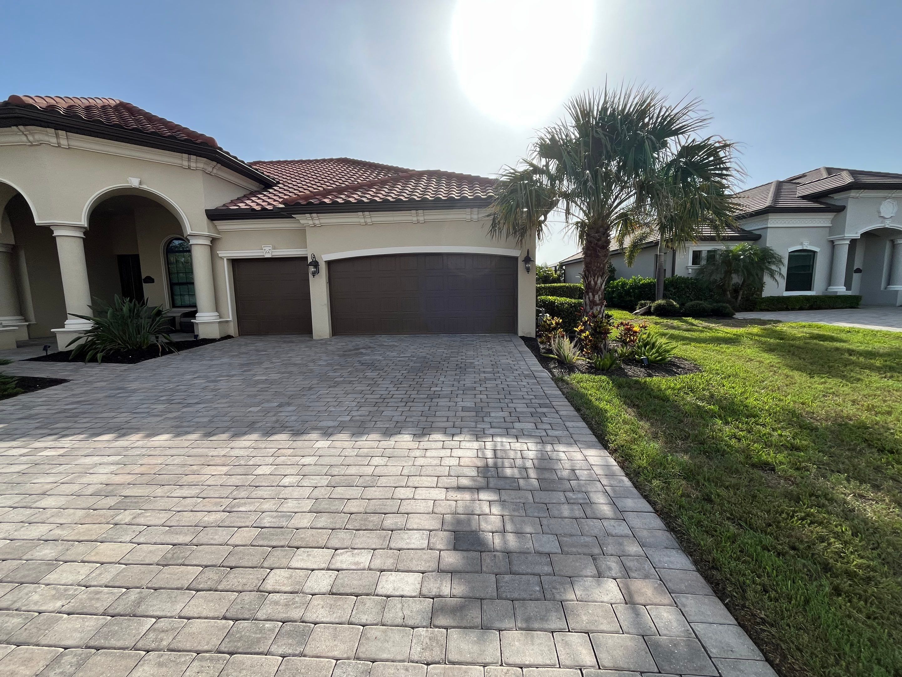 Musket Brown Seamless Gutters using Musket Brown Seamless Gutters in Brudenton by Gutter Professors