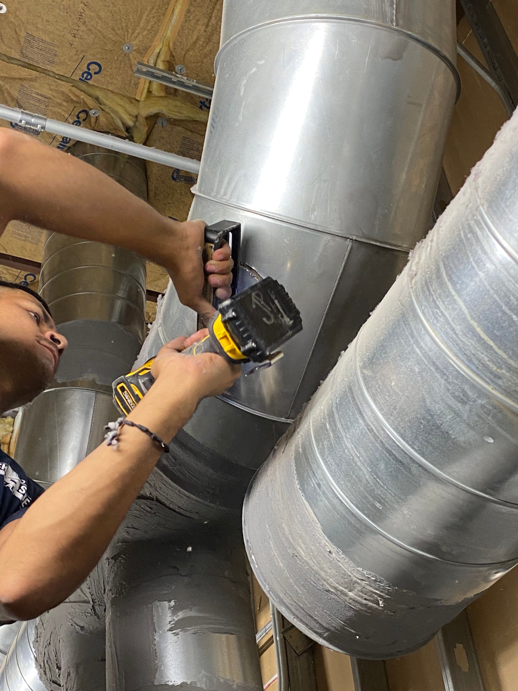 Laundromat Dryer Vent Cleaning San Antonio, Texas by Peach State Dryer Vents & Air Ducts