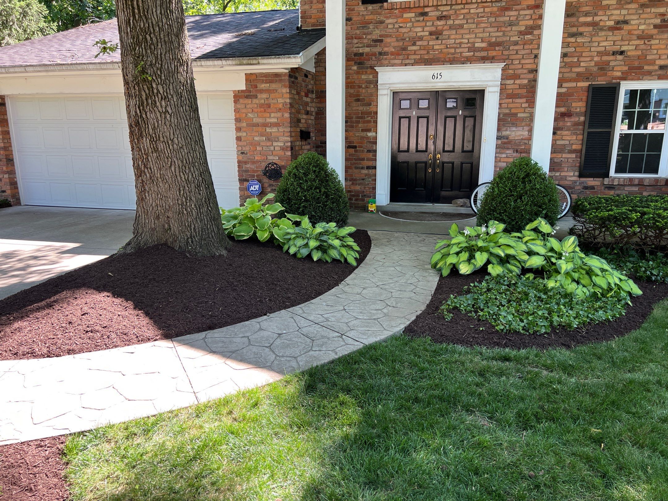 Spring Clean Up, Edge, Prune & Mulch by Reisenberg’s Lawn & Landscape, LLC