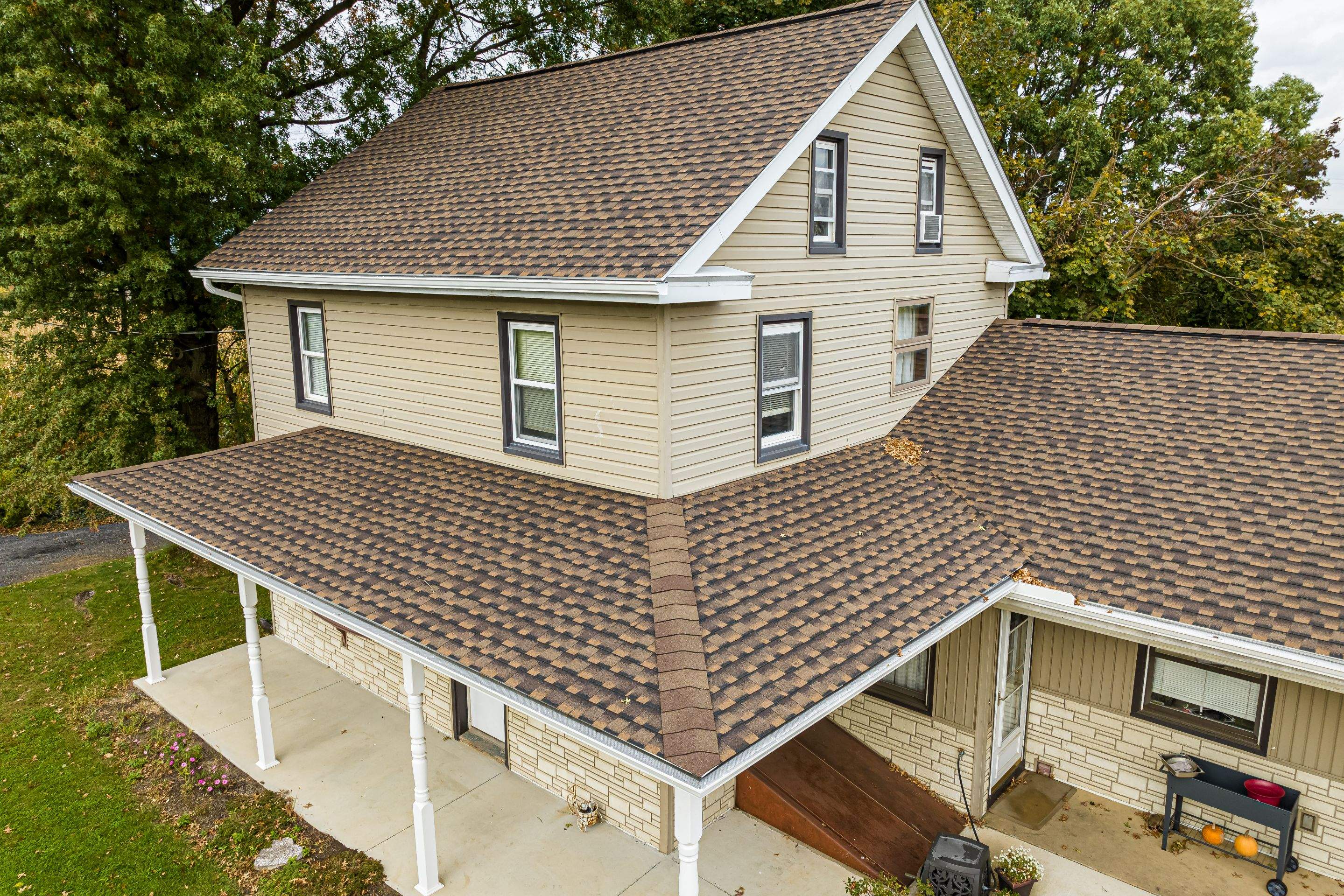 Reshingle-barkwood UHDZ- and new windows by Esh Builders