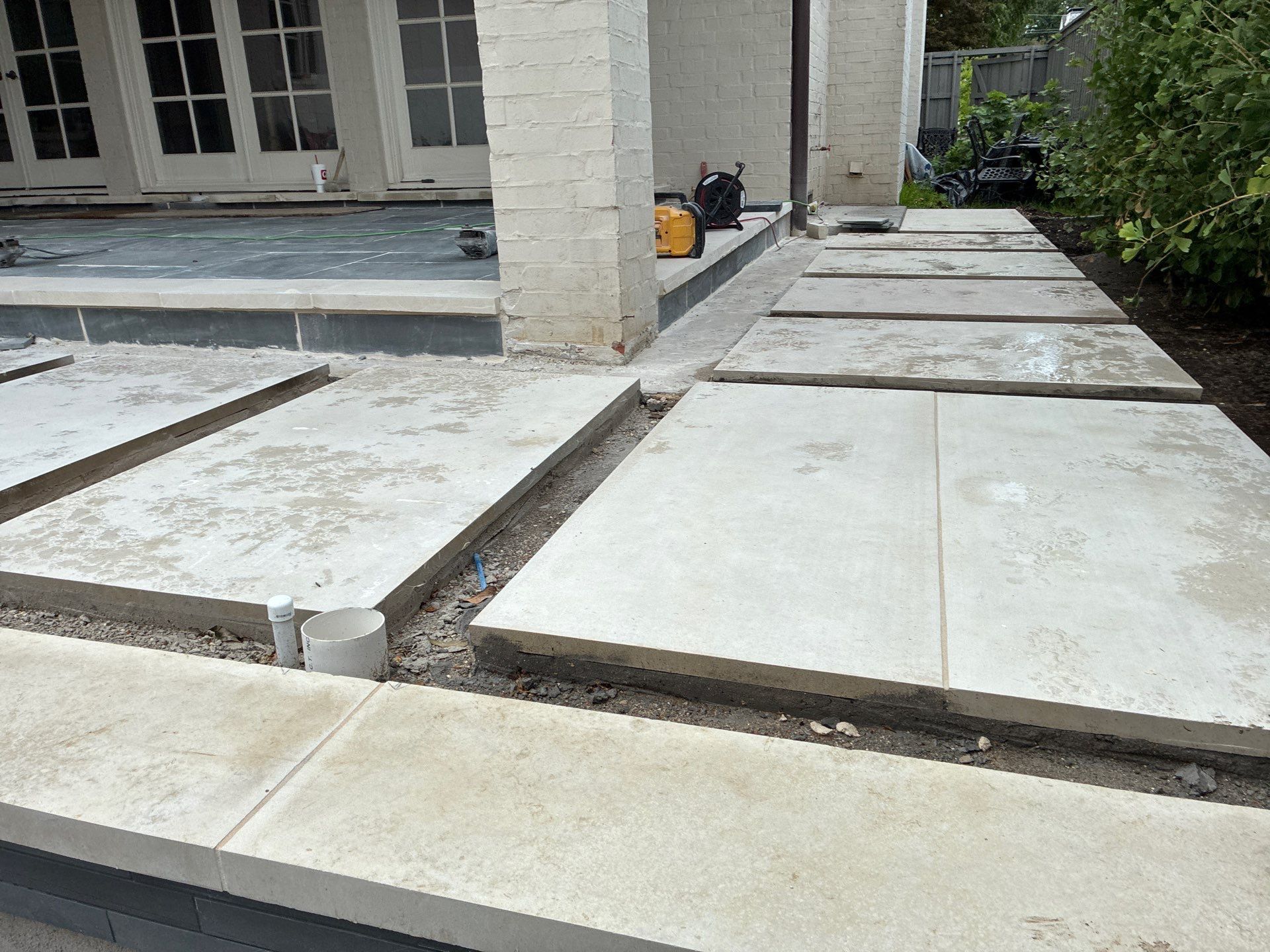 Custom Swimming Pool and Flagstone Patio Installation in Dallas by Hobert Pools