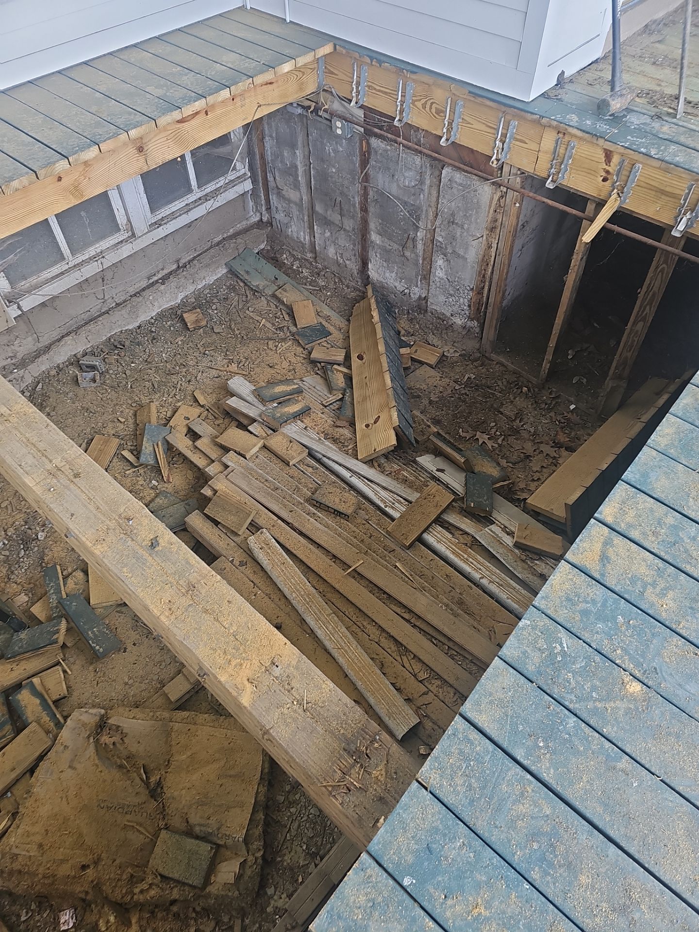 Oakmont Country Club Deck Build by Cousins Roofing Siding & Decks