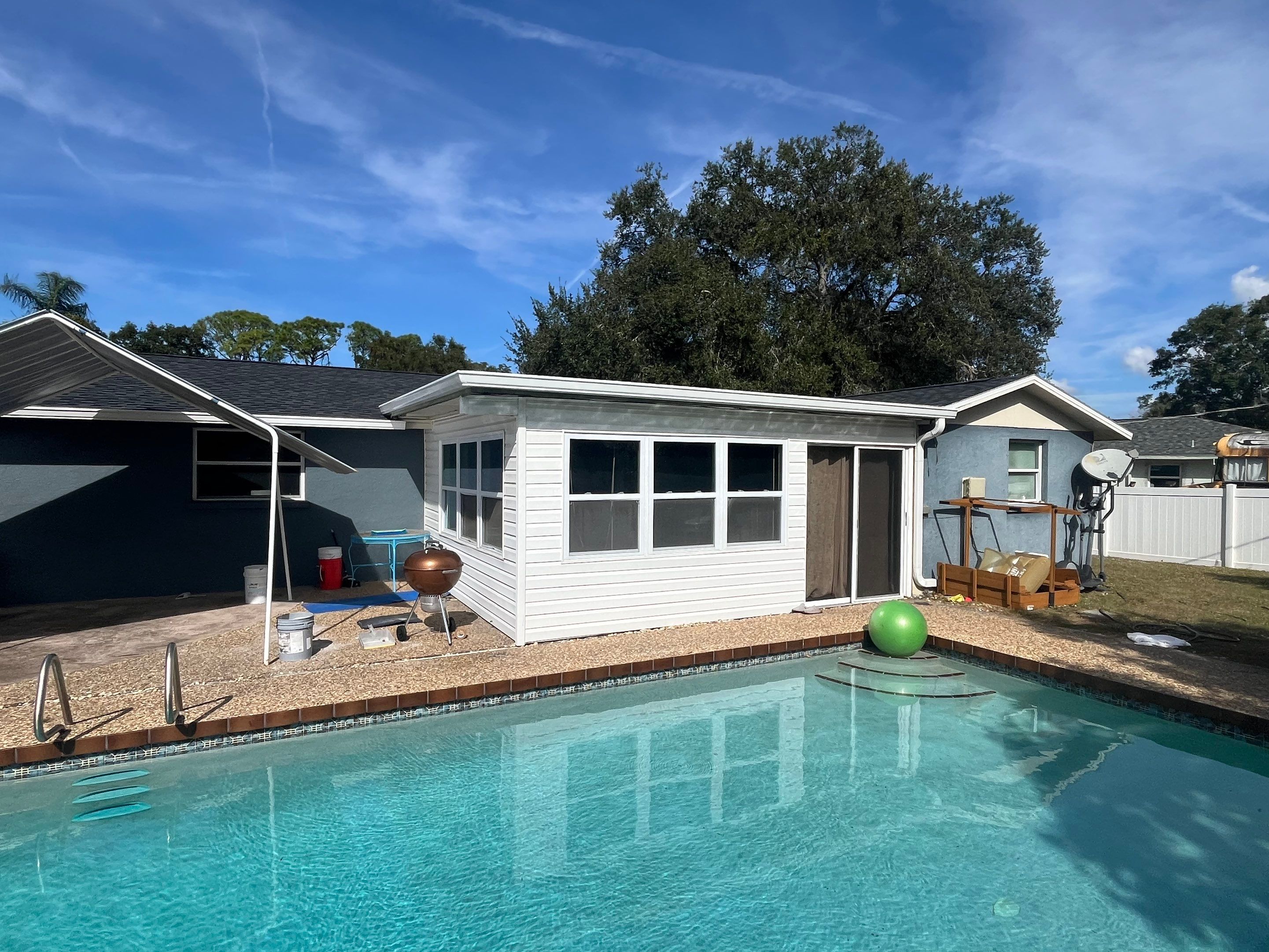 White 6-inch K-Style Gutters for Sarasota Homes by Gutter Professors