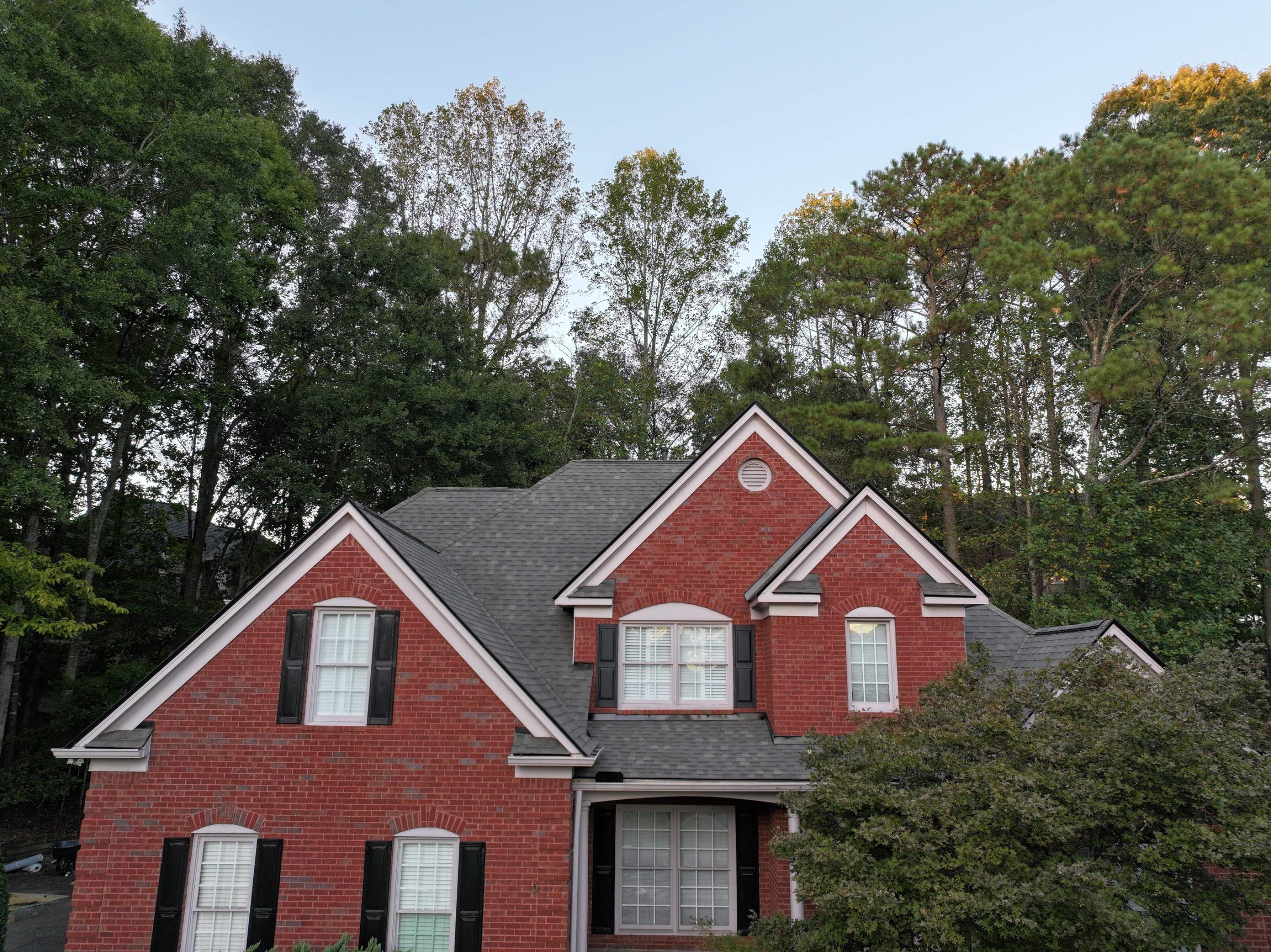 Atlas Pinnacle Pristine - Weathered Wood by Douglas Construction 