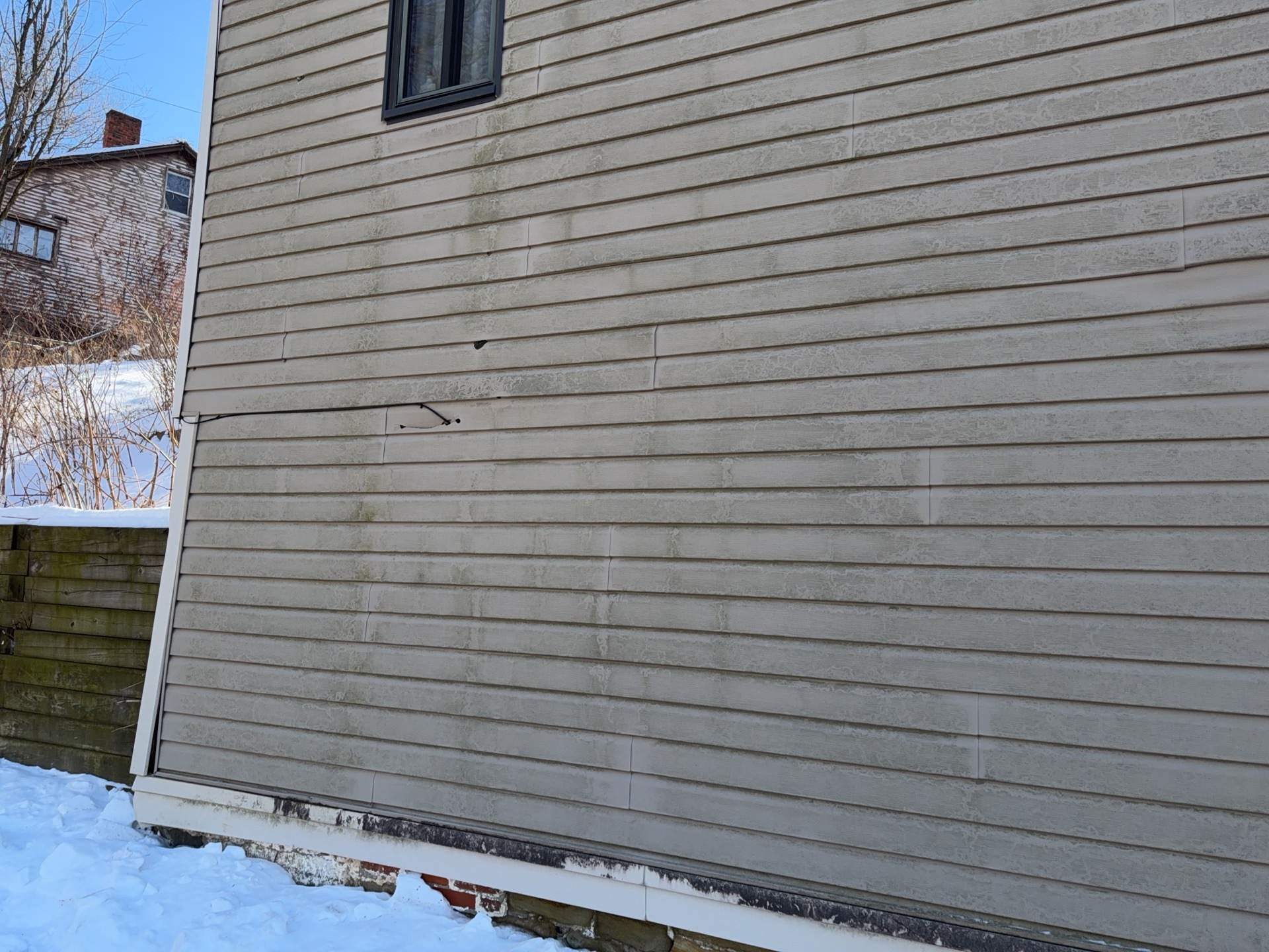 Beautiful Ovation by Mastic Vinyl Siding on the Northside by Ideal Siding Pittsburgh