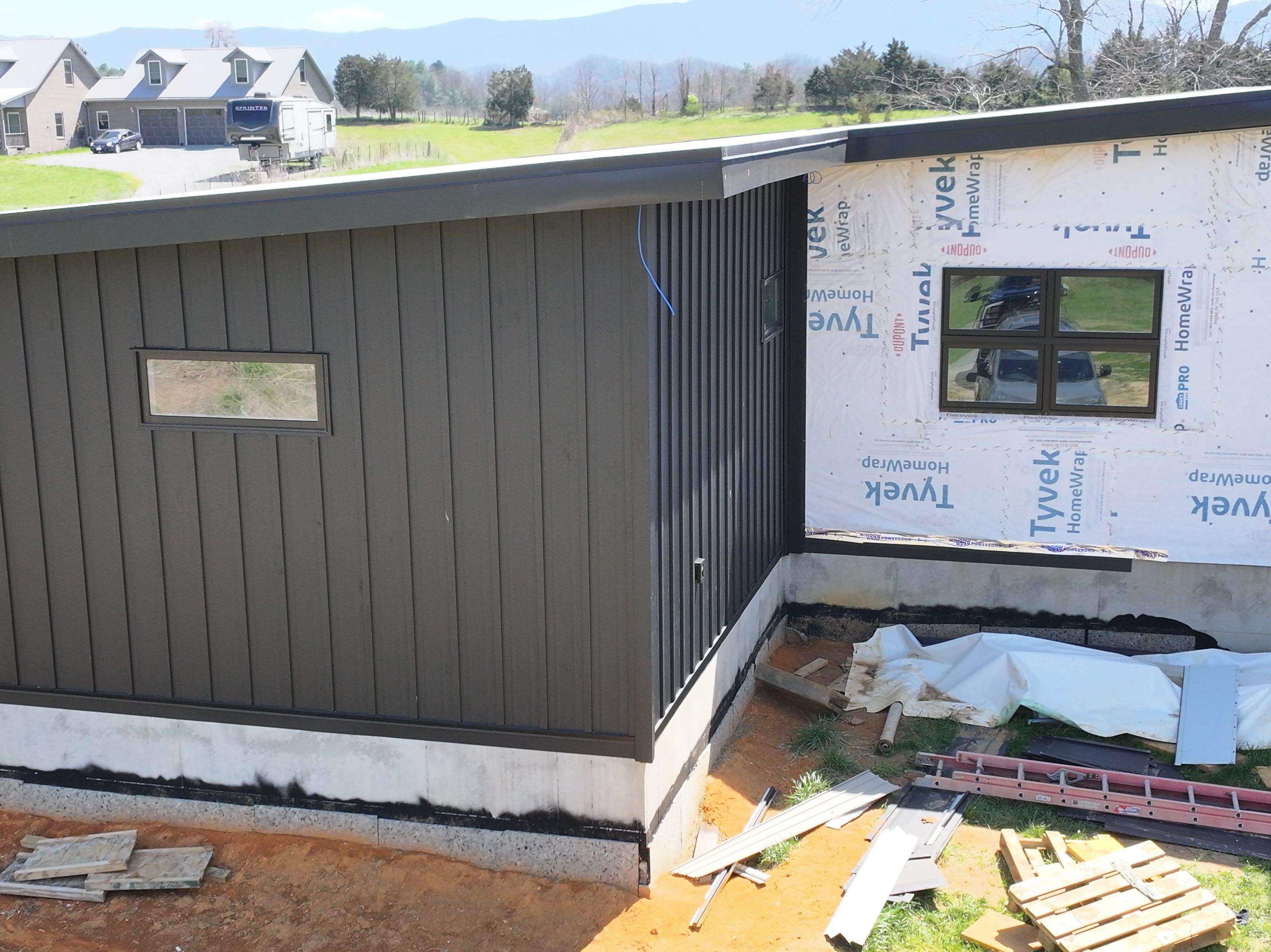 Phillips Residence  by Omnia Roofing