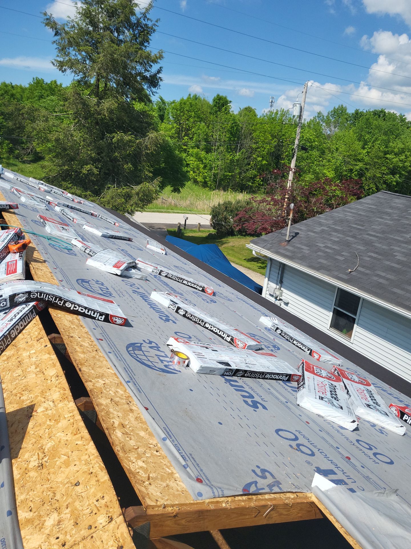 Atlas Pinnacle, Color, Coastal Granite, Drip Edge, Color, Birch White by Eagle Eye Roofing