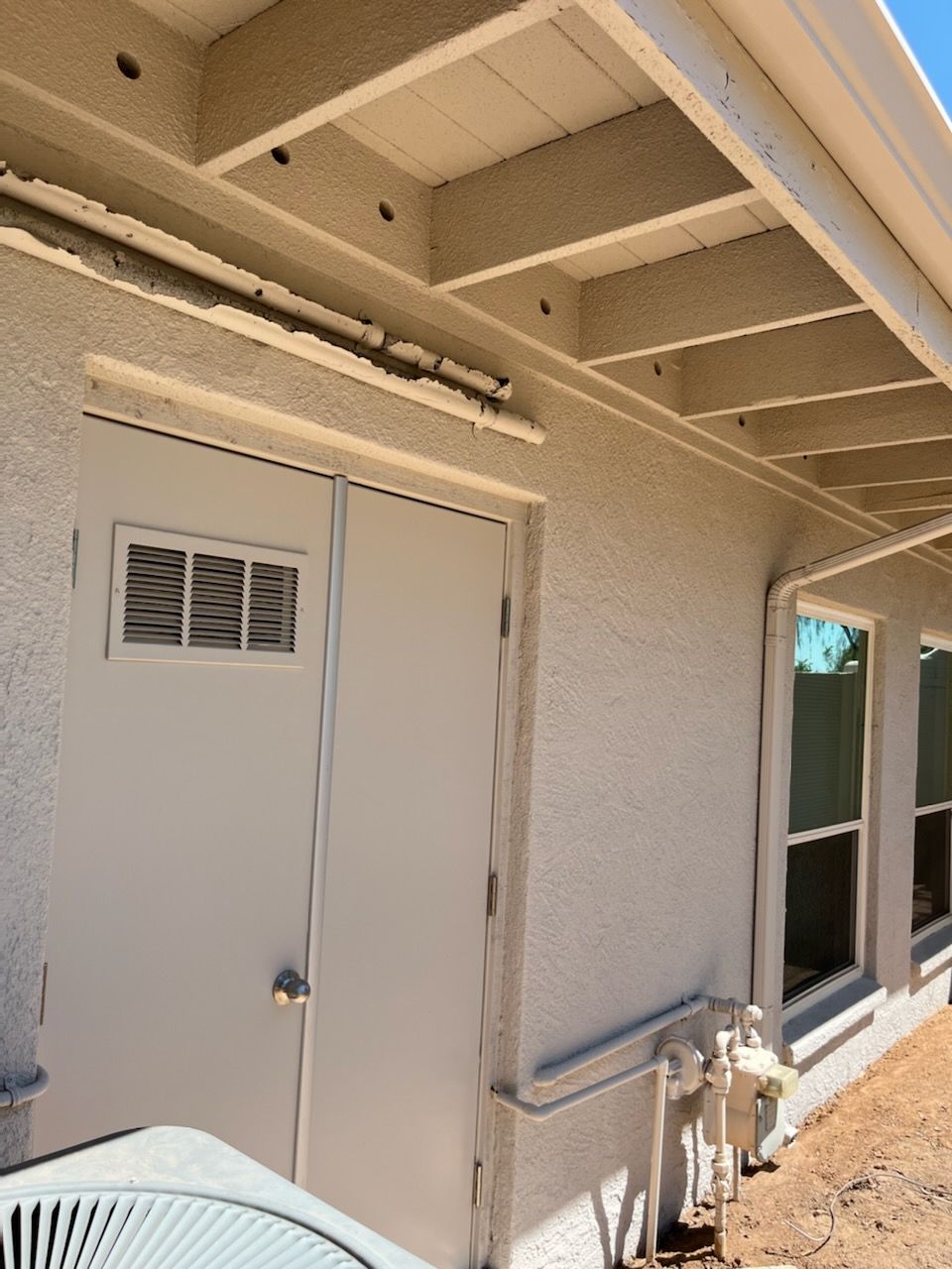 Ranch / Parapet Style; Single Family Home by Crash of Rhinos Painting & Garage Floors