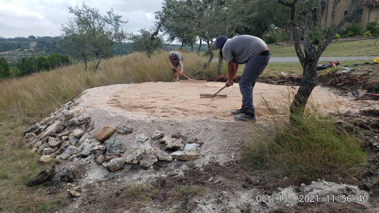 10000 gallons with a view! by Hill Country Rain Water