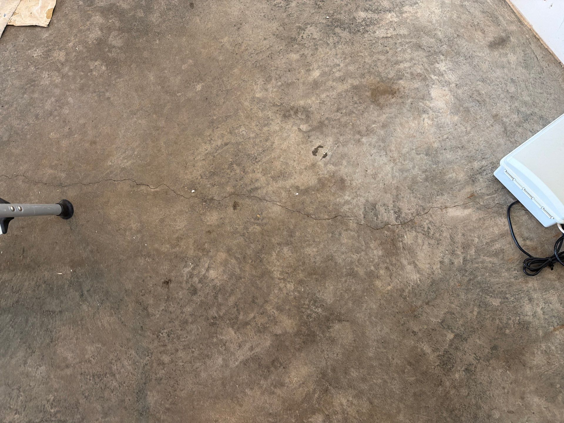 Feather Grey Floor Coating in Sioux Falls, SD by Select Painting, Coatings & Garage Cabinets