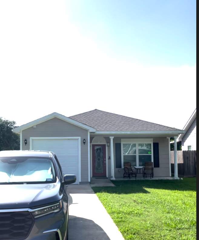 Residential Roofing Installation using TAMKO Heritage Shingles by Black Coast Roofing
