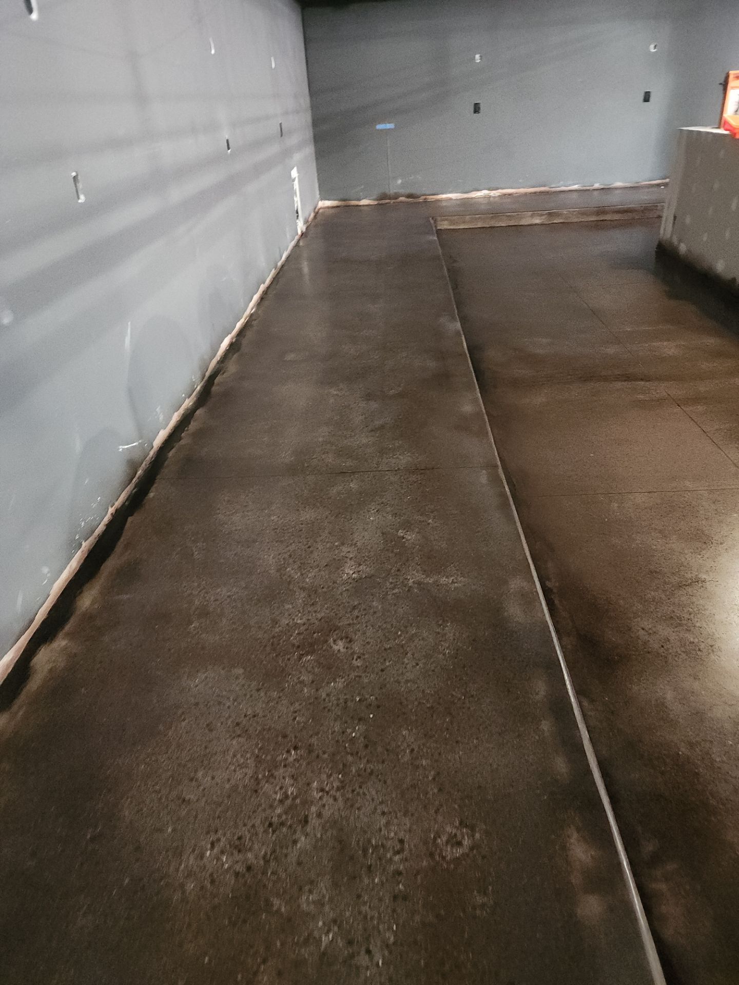 Tulio's Restaurant by Seamless Surfaces