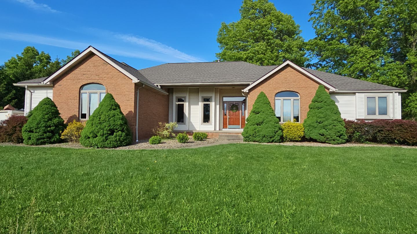Atlas Pinnacle, Color, Weathered Wood, Drip Edge, Color, Royal Brown by Eagle Eye Roofing