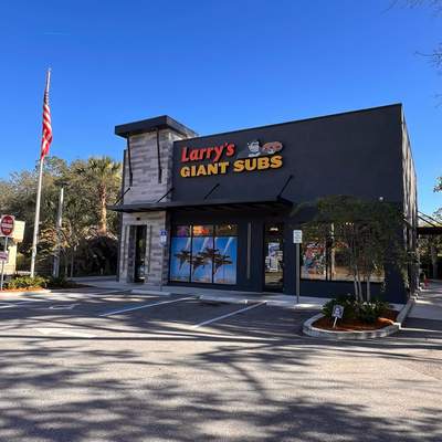 Mulch Install | Larry's Giant Subs