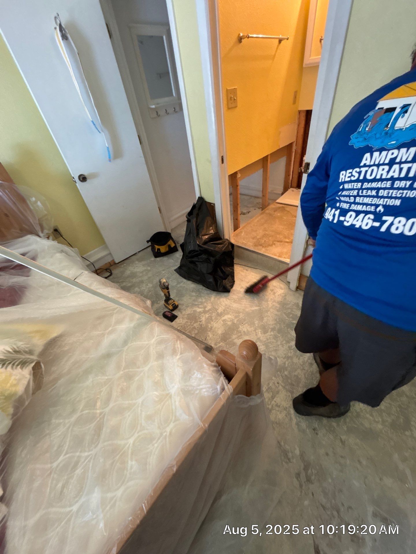 Water Damage Removal And Repair In Bradenton, FL  by Ampm Restoration Services 