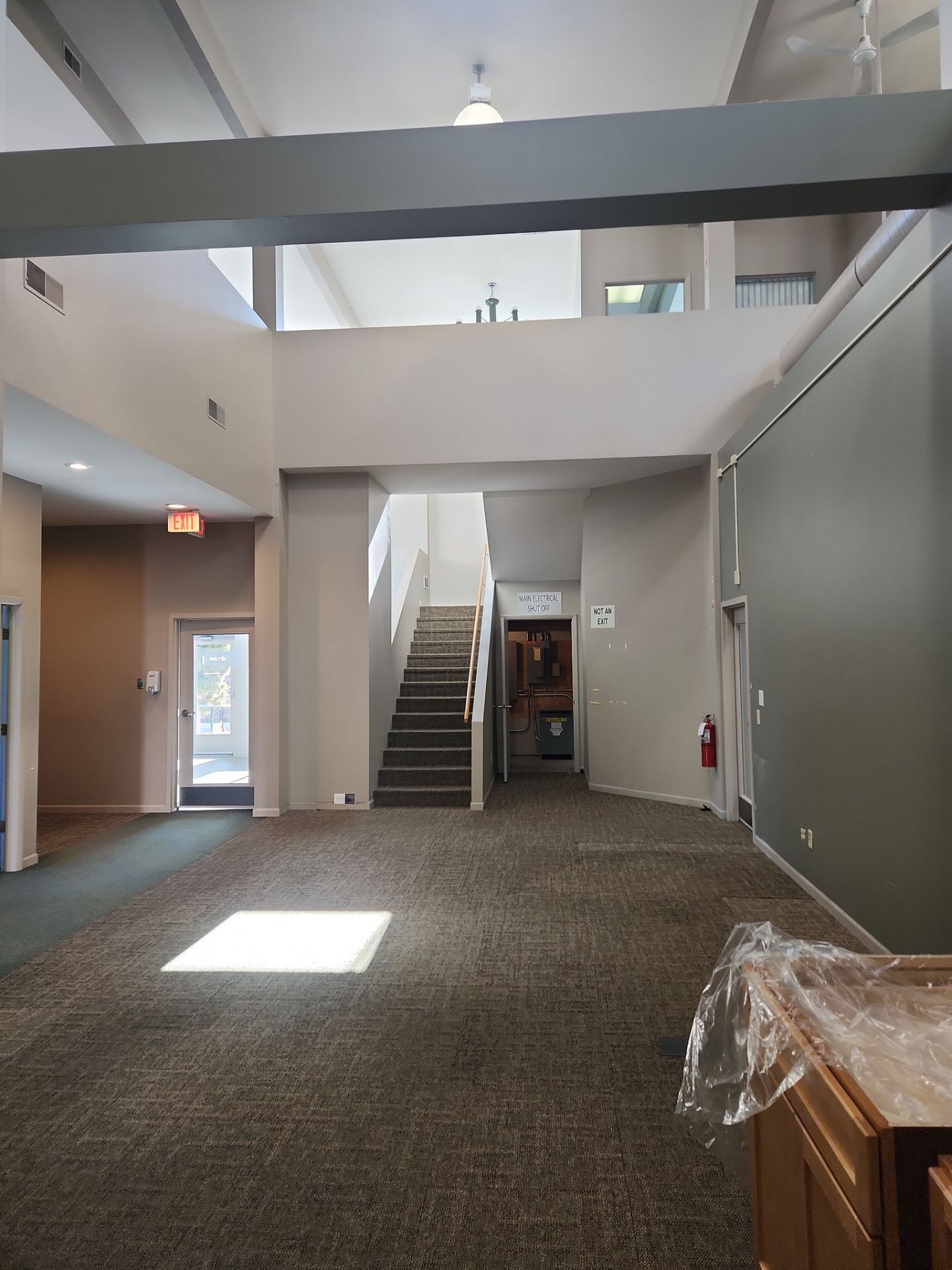 OFFICE CLEAN OUTS OF PEORIA, IL by Lance Property Preservation