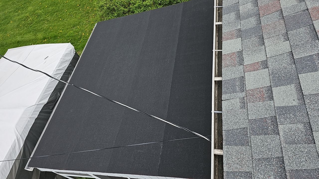 ATLAS PINNACLE COLOR: SUMMER STORM DRIP EDGE: WHITE by Eagle Eye Roofing