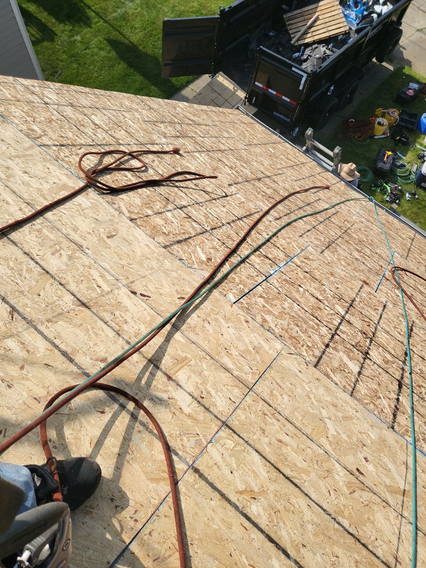 Atlas Pinnacle, Color, Copper Canyon, Drip Edge, Color, White by Eagle Eye Roofing