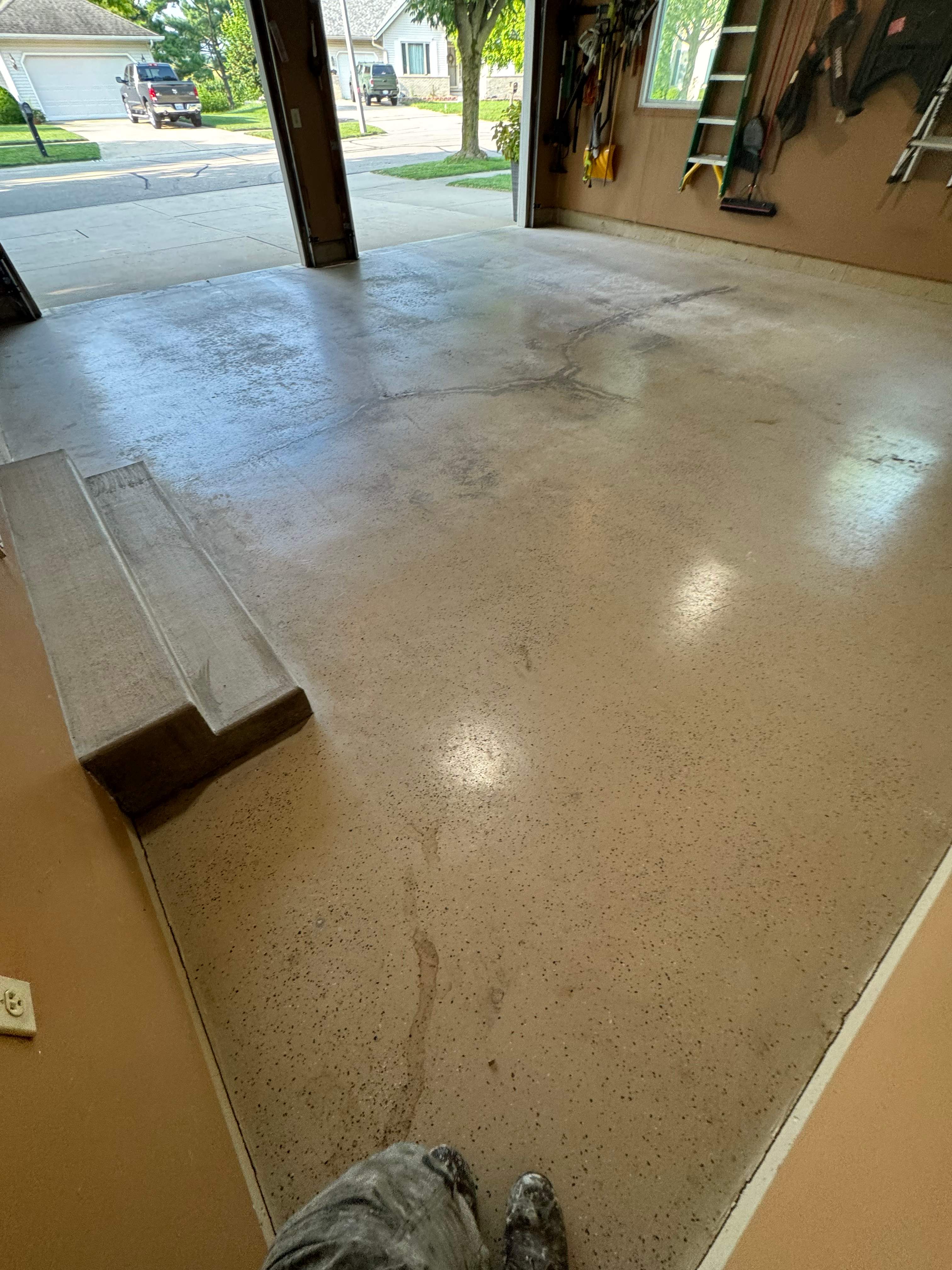 Sedona Garage Springfield by Loud Bros