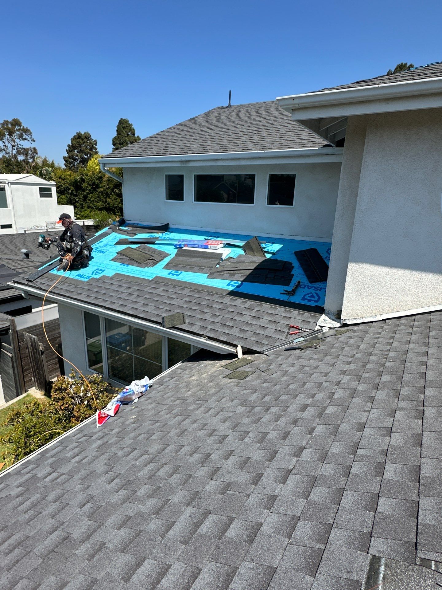 Residential Roofing Installation using GAF Charcoal Shingles by Hull Brothers Roofing