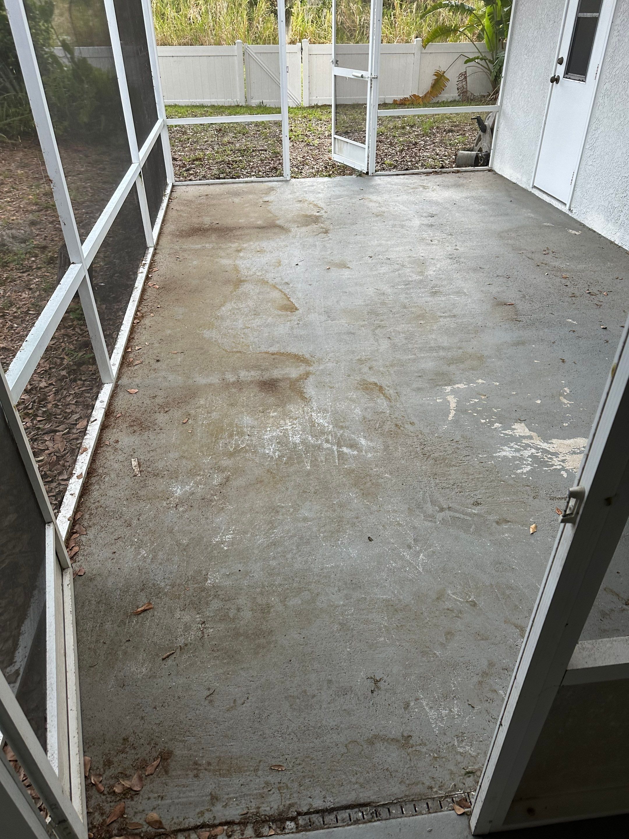 1-Story House Wash, Driveway, Patio/Lanai & Screen Enclosure Cleaning in Oakley Community, Ellenton, FL | Sunshine AquaWash by Sunshine AquaWash