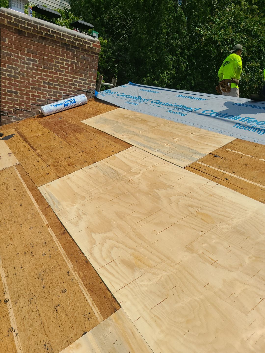 Arlington: Roof Replacement with CertainTeed Landmark Pro in Max Def Georgetown Gray by RM Banning, Inc.